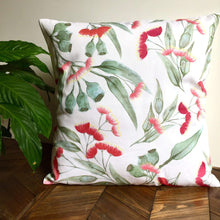 Load image into Gallery viewer, Gum Blossom Cushion Cover Cotton Drill Silken Twine Cushion Cover
