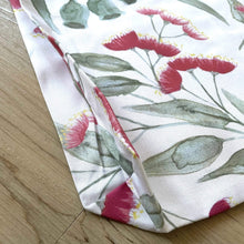 Load image into Gallery viewer, Gum Blossom reusable bag Silken Twine Tote Bag