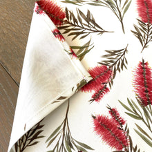 Load image into Gallery viewer, Australian Bottlebrush Table Runner Silken Twine Table Runner