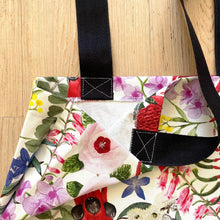 Load image into Gallery viewer, Australian Floral Emblems reusable bag Silken Twine Tote Bag